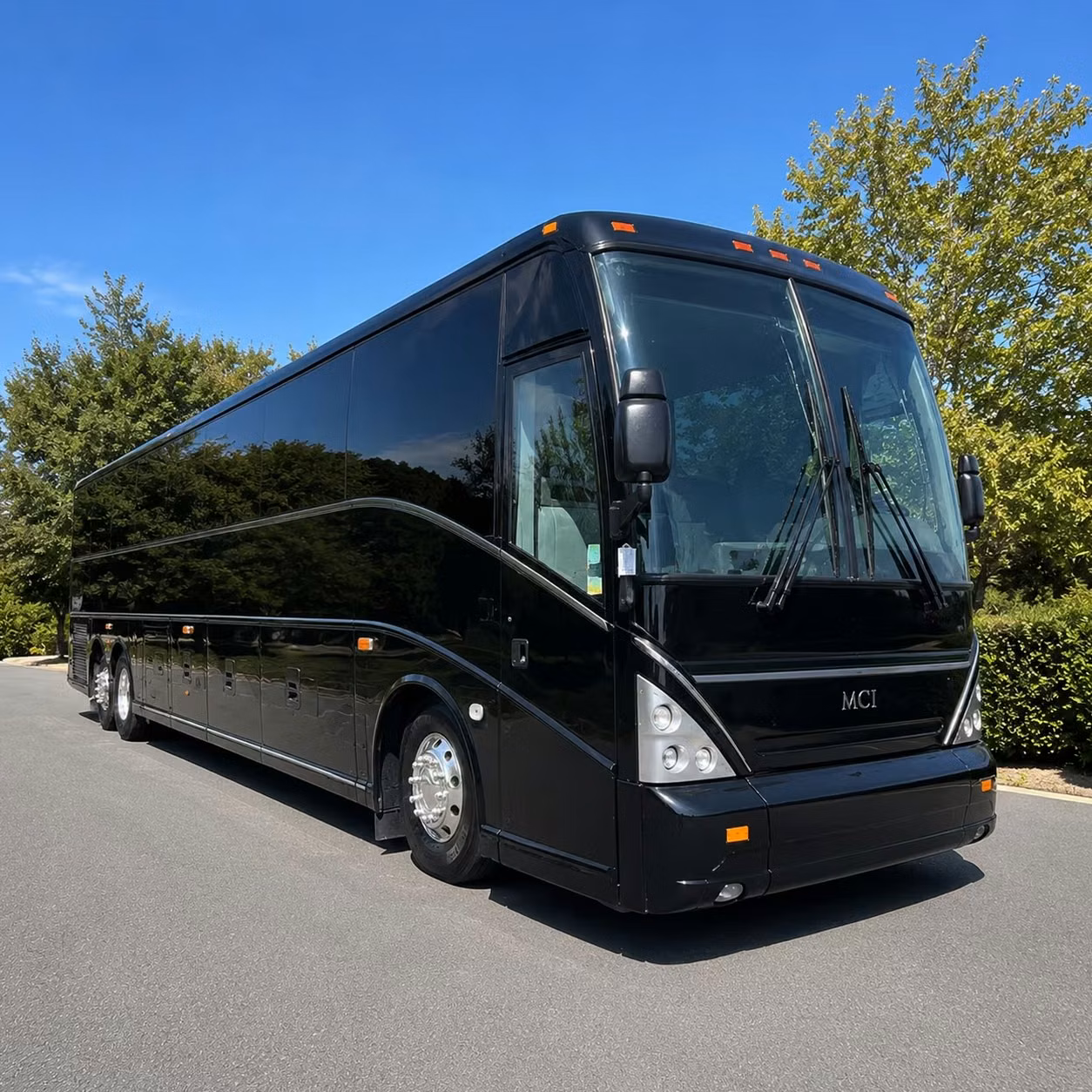 executive airport transfers and employee shuttle services in anchorage